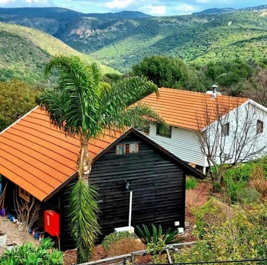 Tal Nof Cabins Manot Exterior photo
