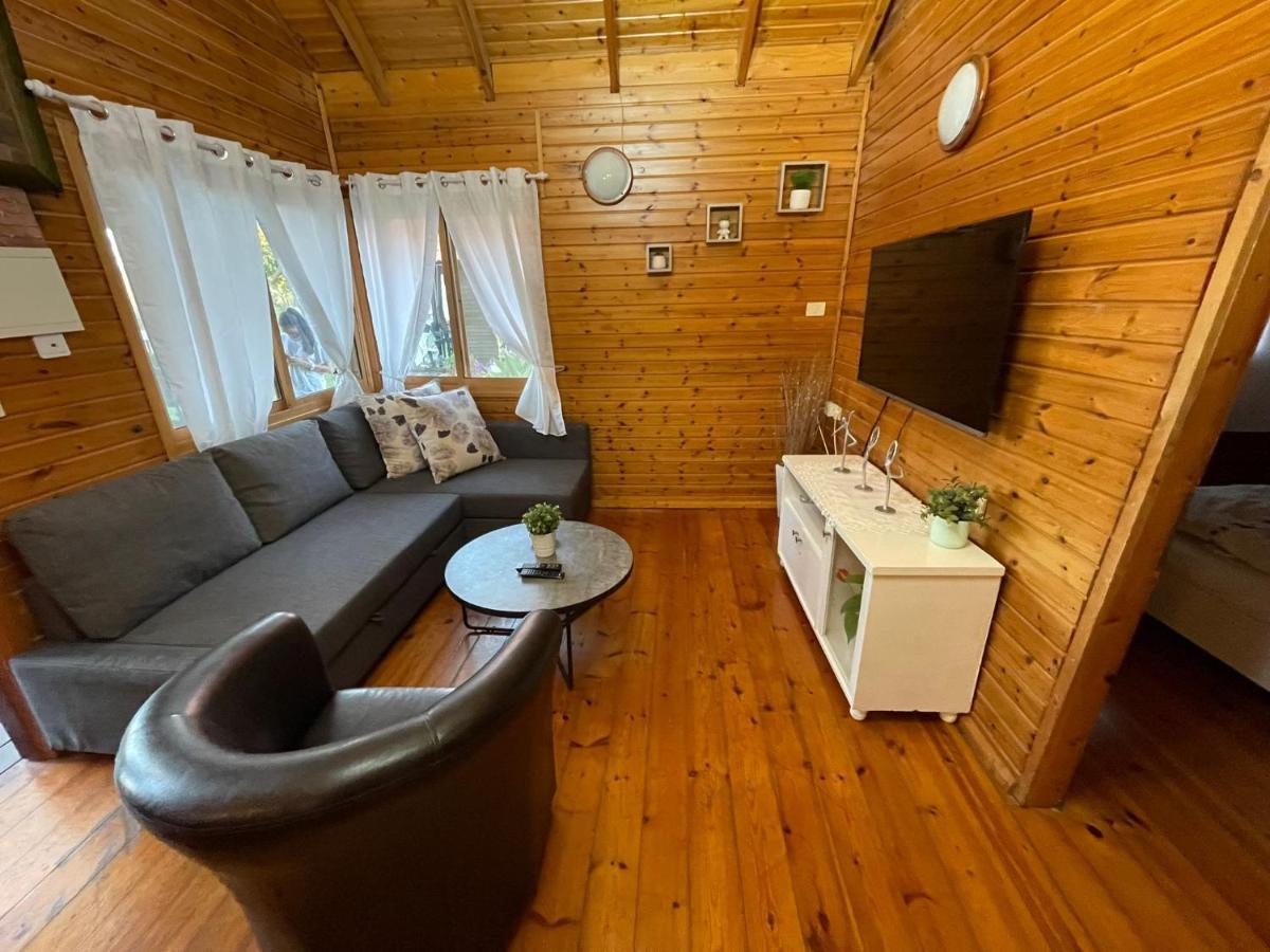 Tal Nof Cabins Manot Exterior photo