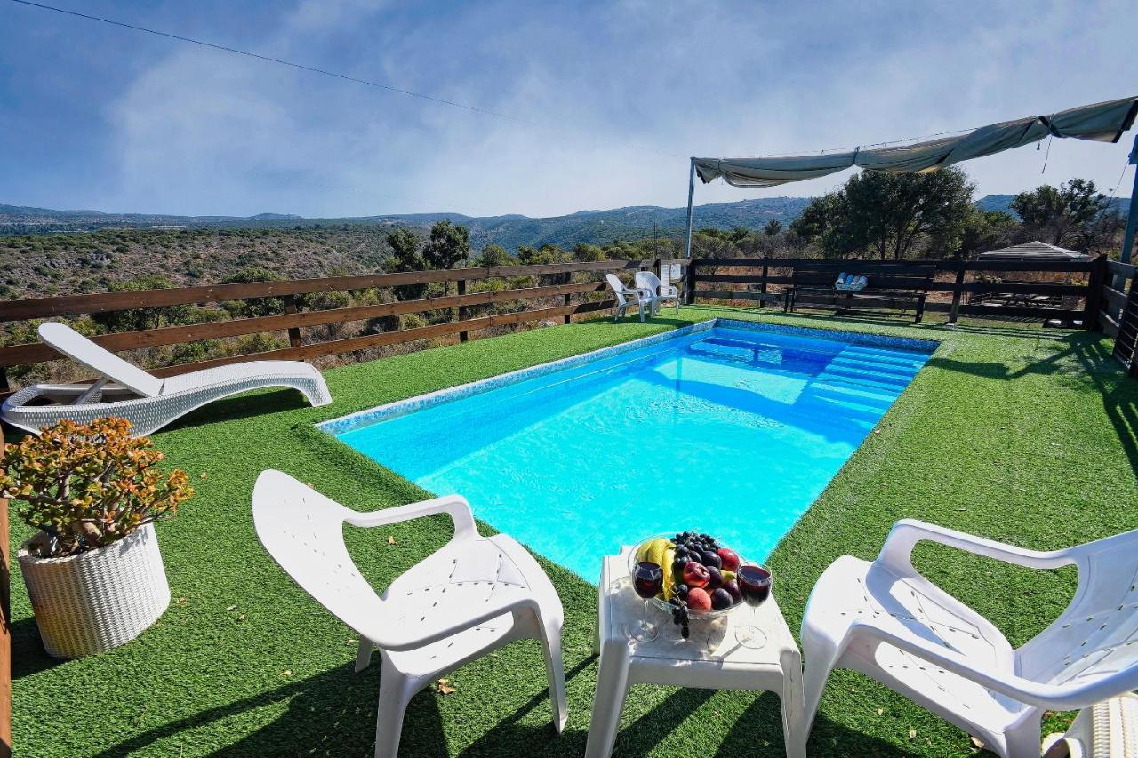 Tal Nof Cabins Manot Exterior photo