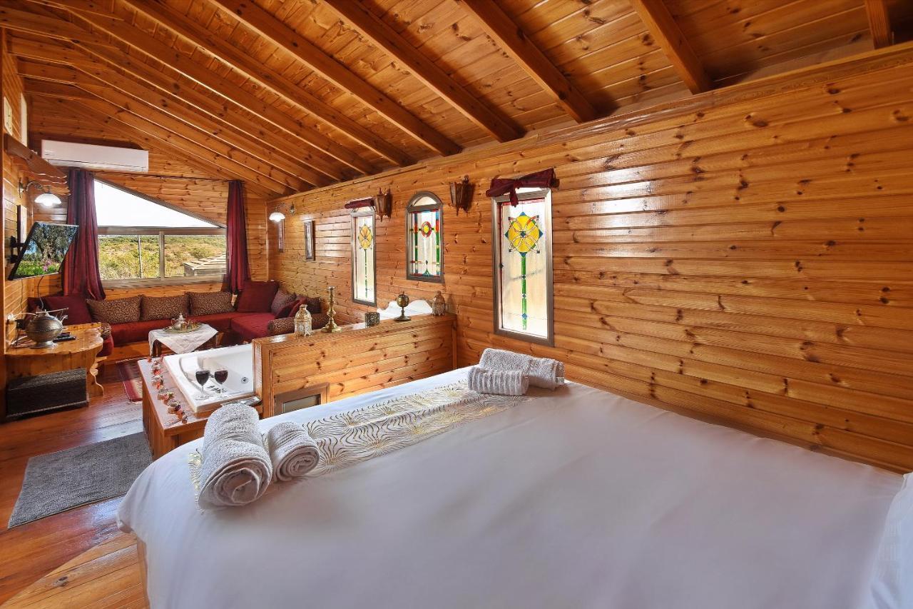 Tal Nof Cabins Manot Exterior photo